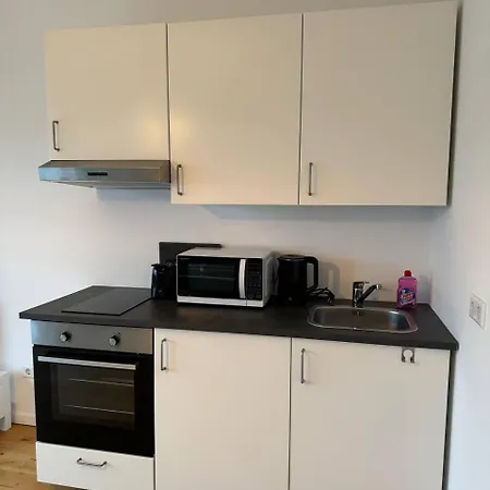 Modern With Kitchen & Balcony Dining * Ratingen