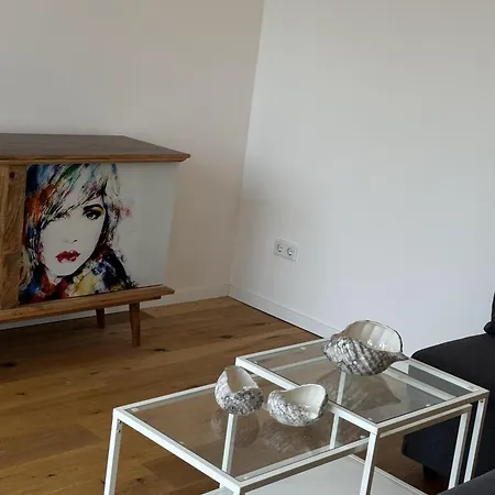 Modern With Kitchen & Balcony Dining Apartment Ratingen