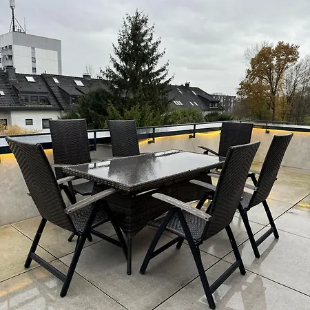 Modern With Kitchen & Balcony Dining Ratingen